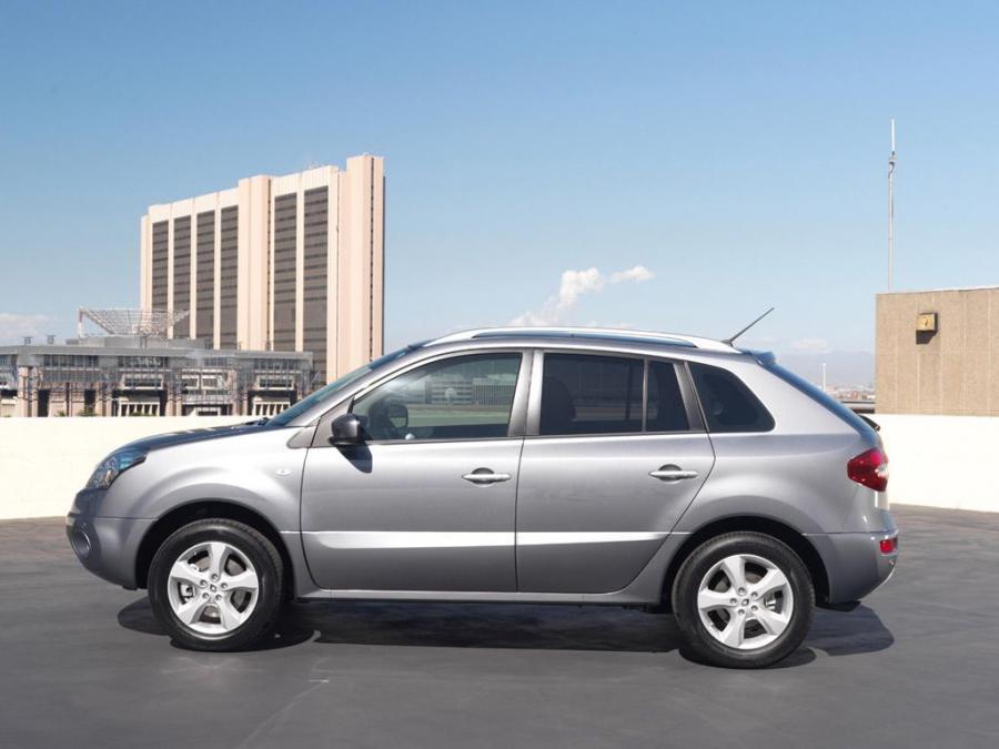  Renault Koleos 2008 года  (фото 4 из 188)